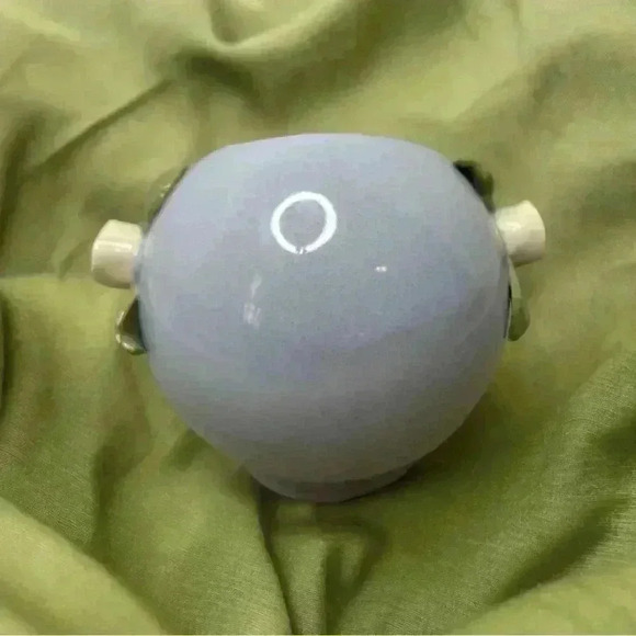 Vintage Porcelain Blue Sphere Orb Ashtray With White Rosettes - Picture 6 of 8